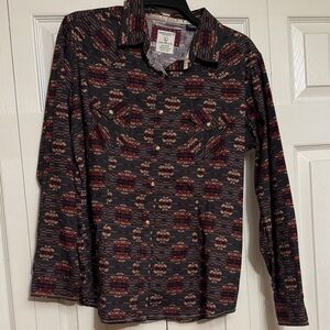 Chic Women's Button Down Shirt - Black and Red Pattern